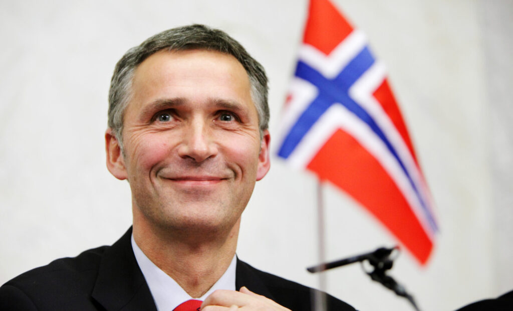 Norges_statsminister_Jens_Stoltenberg_pa_pressmote_vid_Nordiska_radets_session_i_Stockholm_2009